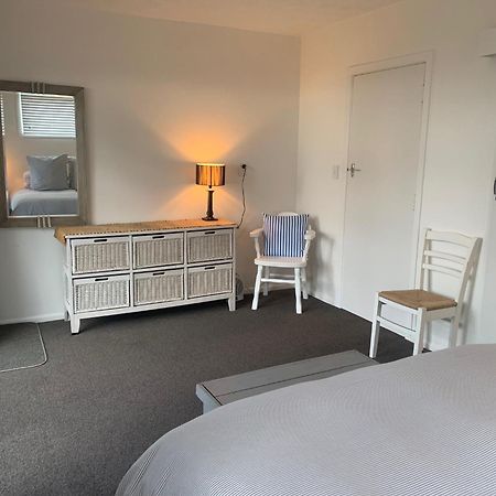 Beach Front Apartment Ohope Екстериор снимка