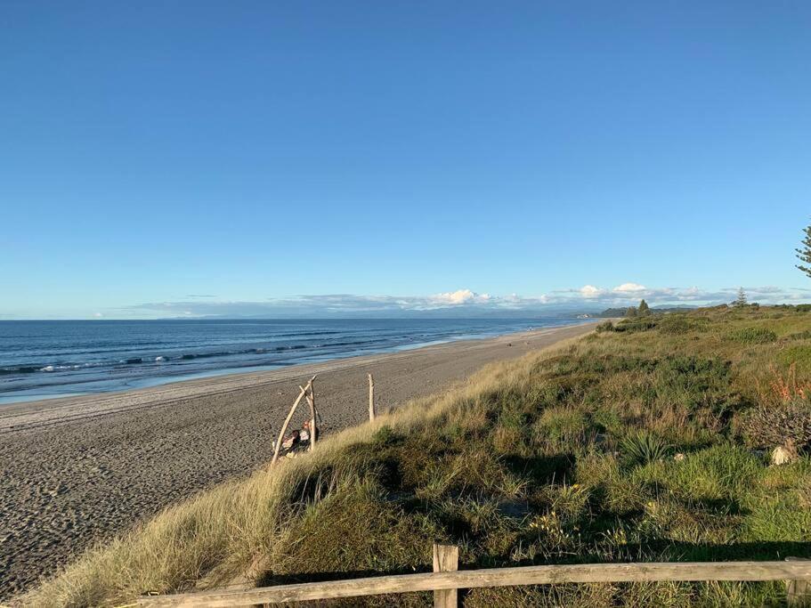 Beach Front Apartment Ohope Екстериор снимка
